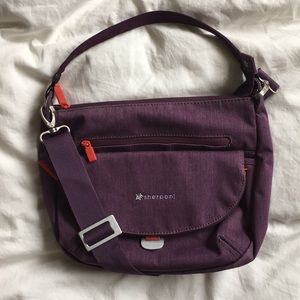 Sherpani purse